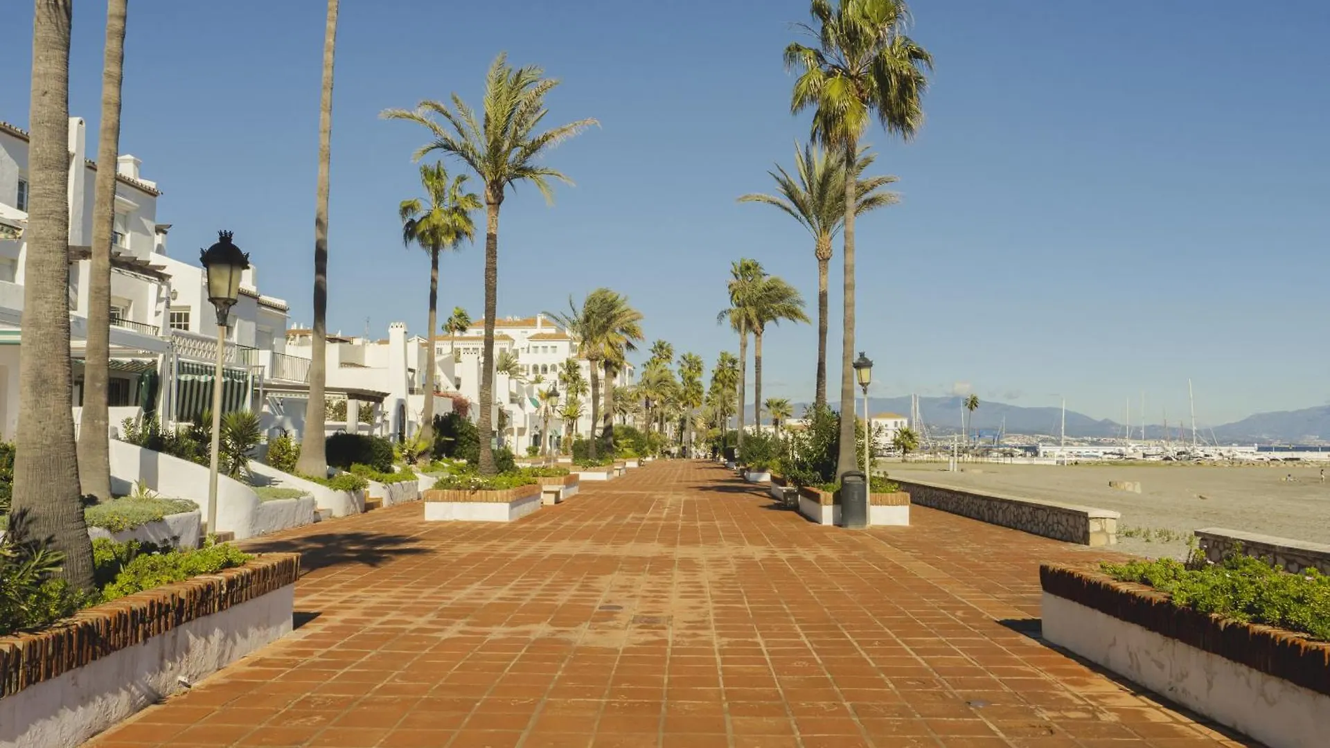 Cubo'S Apartment Duquesa Manilva & Parking Spain